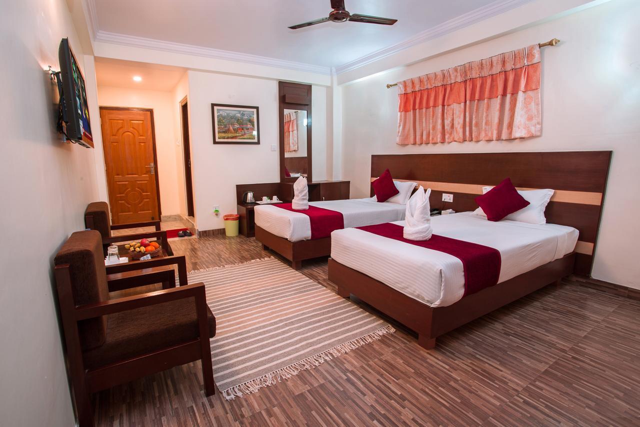 Hotel Spring โพคารา ภายนอก รูปภาพ