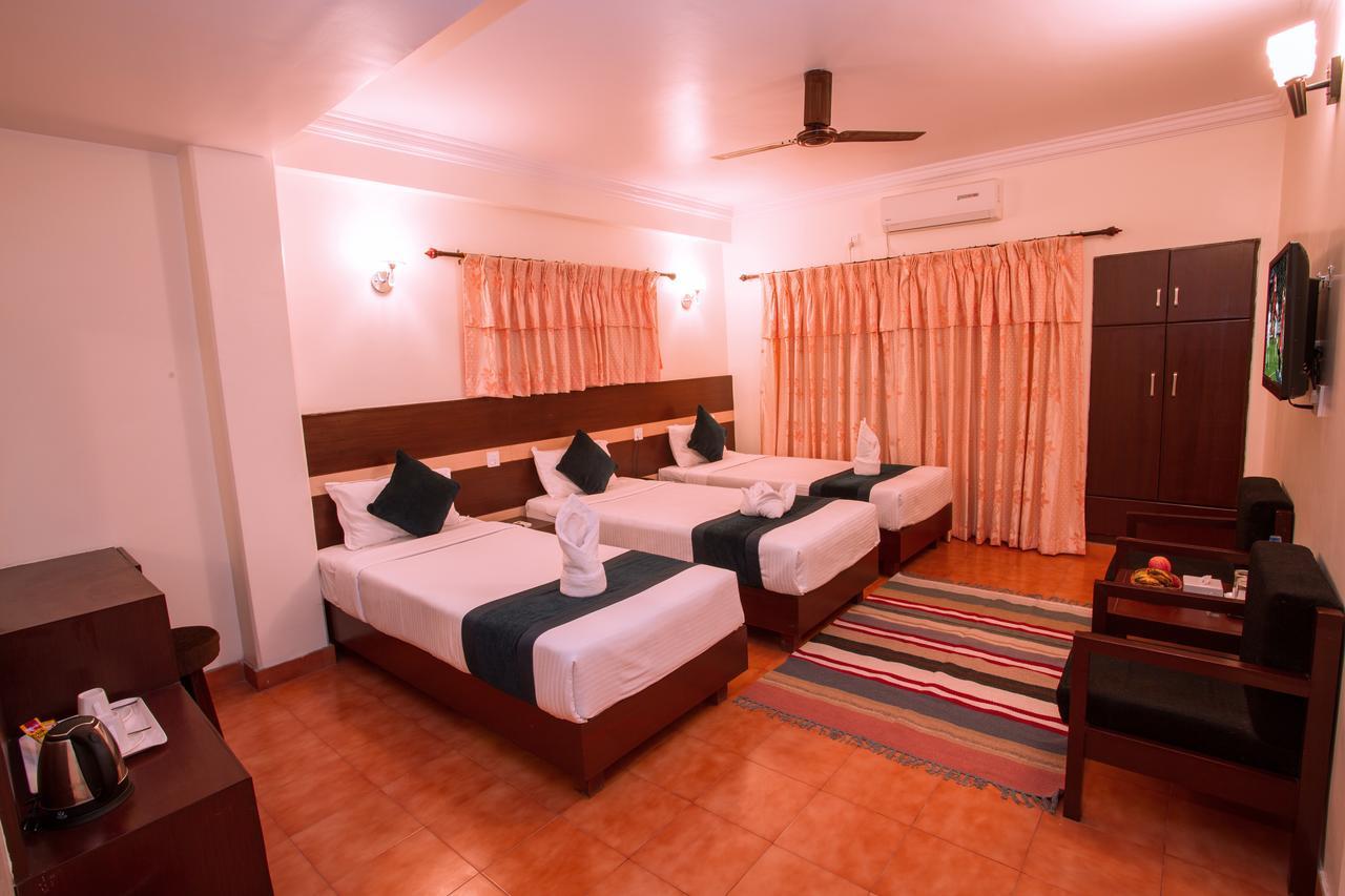Hotel Spring โพคารา ภายนอก รูปภาพ