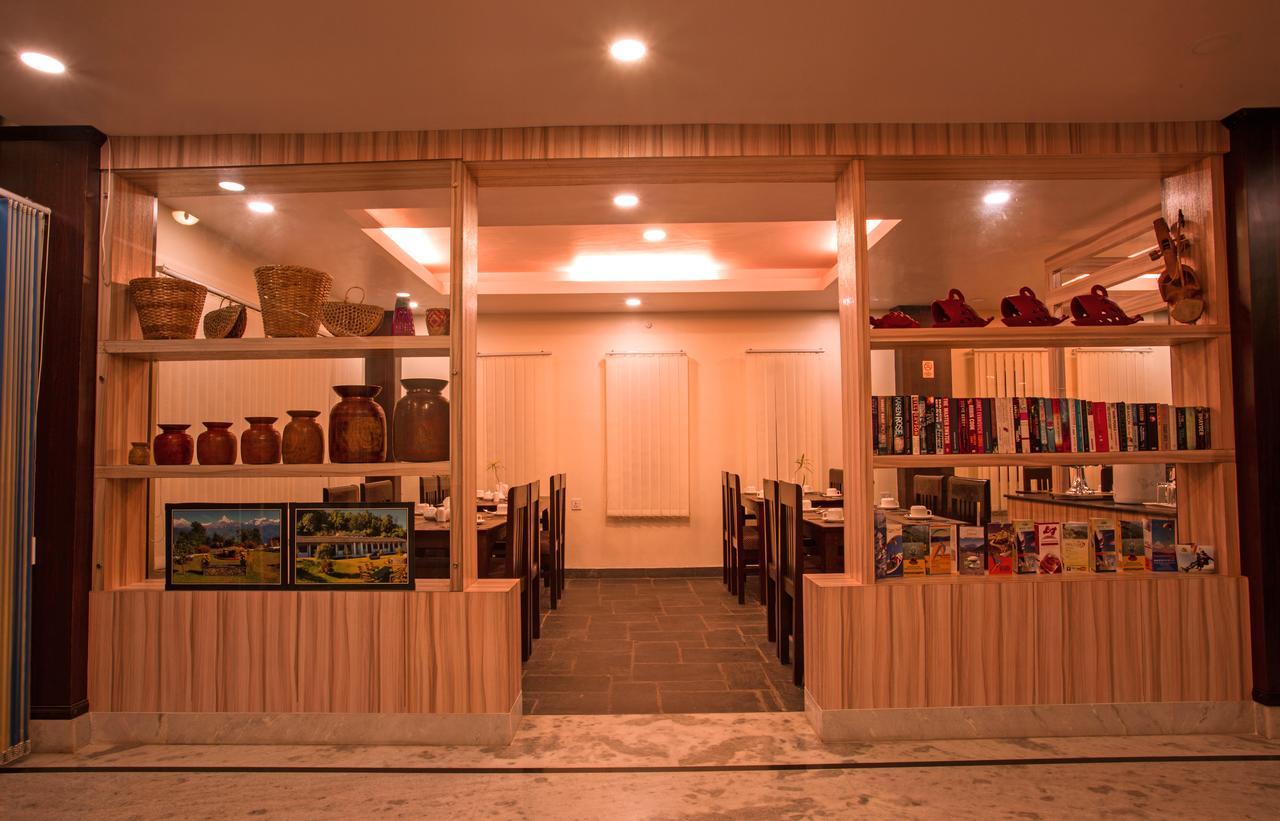 Hotel Spring โพคารา ภายนอก รูปภาพ