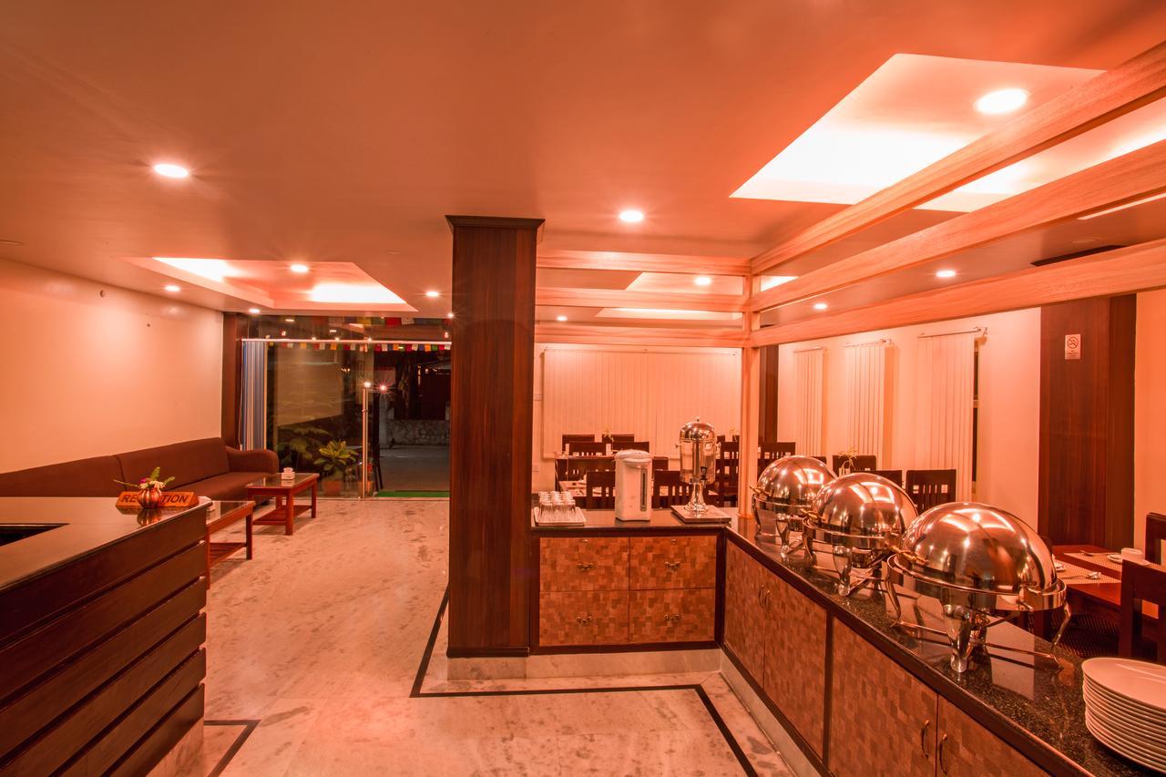 Hotel Spring โพคารา ภายนอก รูปภาพ