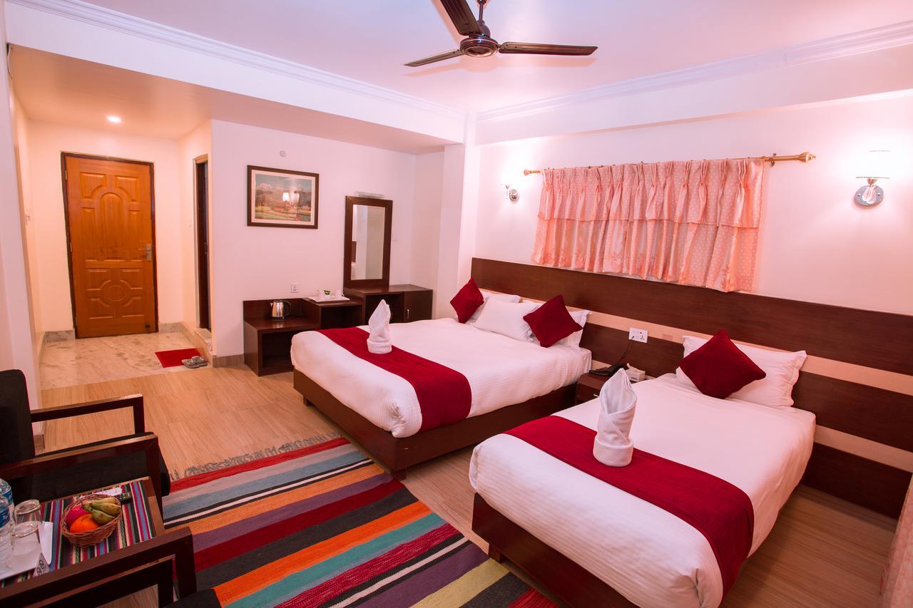 Hotel Spring โพคารา ภายนอก รูปภาพ