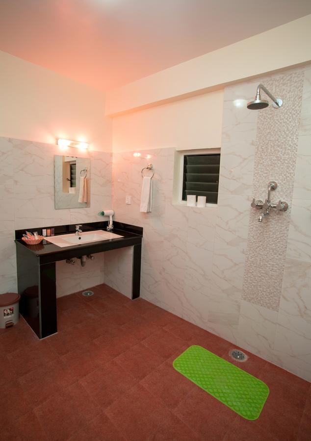 Hotel Spring โพคารา ภายนอก รูปภาพ